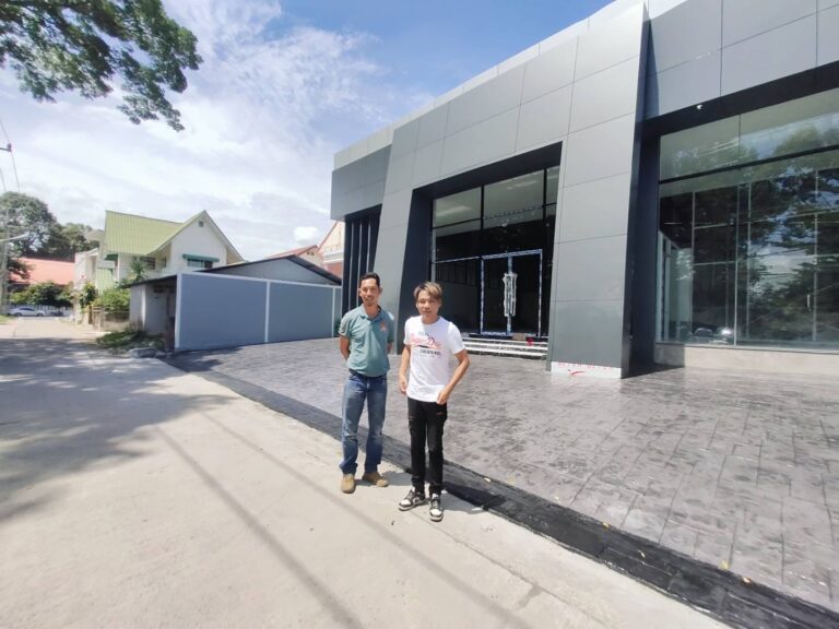 ลายแอสล่า โชว์รูมอะไหล่ยนต์ ยอดนักร้องหมอลำ คุณเด่นชัย วงศ์สามารถ อ.เมือง จ.อุบลราชธานี  รหัสสีC04